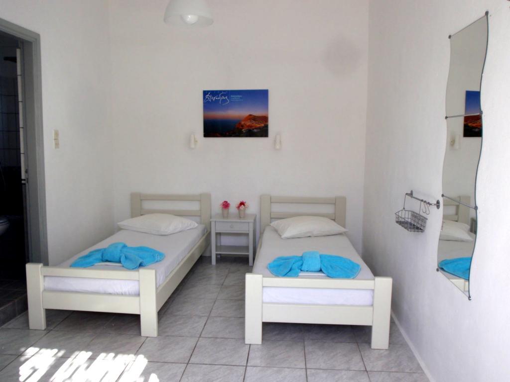 Pavlosx2 Folégandros Rum bild